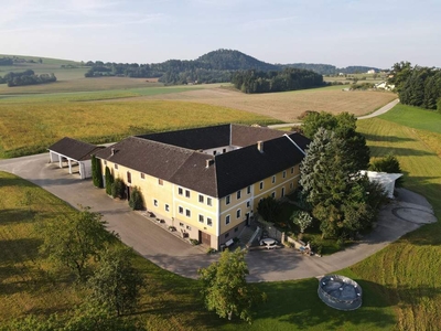 Stattlicher Mühlviertler Vierkanthof mit mehreren Kaufoptionen