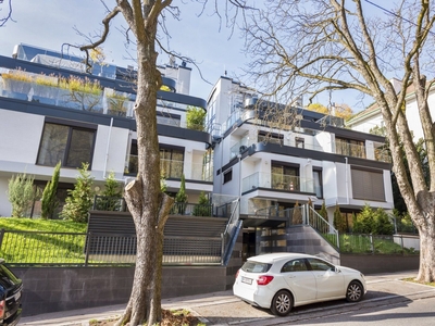 Vermietete Wohnung mit Dachterrasse in Grinzing!