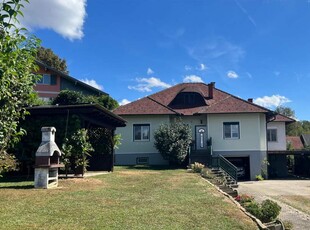 Einfamilienhaus mit schönem großen Garten - unterkellert, mit Doppelgarage, Carport, Laube und Photovoltaikanlage!