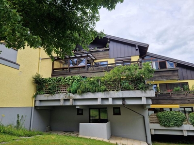 Helle 2.Zi.-Wohnung mit XXL Terrasse und TG Abstellplatz