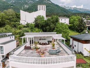 Allerheiligen: Großzügiges 4-Zimmer-Penthouse mit traumhafter Dachterrasse