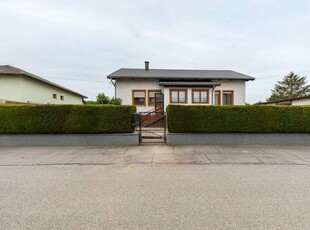 Einladender Bungalow mit Garten in ruhiger Wohngegend