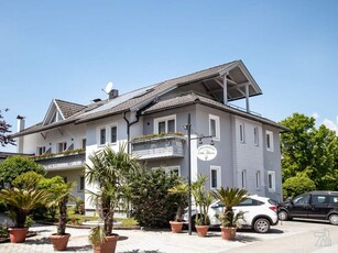 Renditeobjekt mit 5% * - Charmantes 2-Zimmer Apartment mit Pool - Villa Flora! Provisionsfrei für Käufer!