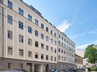 2006 errichtete DG-Wohnung um € 3.300,- pro m² - unbefristet zum Kat.A Mietzins vermietet