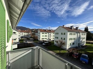 Wohnung mit Balkon, Keller und Dachboden!