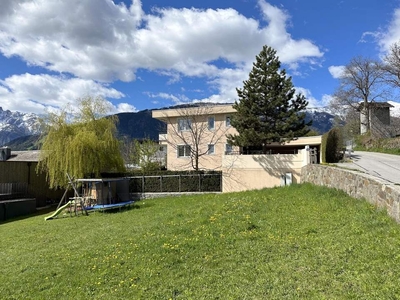 italienische Villa in ruhiger Panoramalage am Sonnenhang oberhalb von Lienz