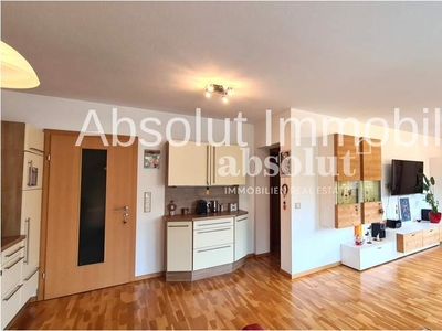 Moderne, komfortable 2-Zimmer-Wohnung, 65 m² Wfl., in zentraler Lage in Zell am See. Lift, TG-Platz.