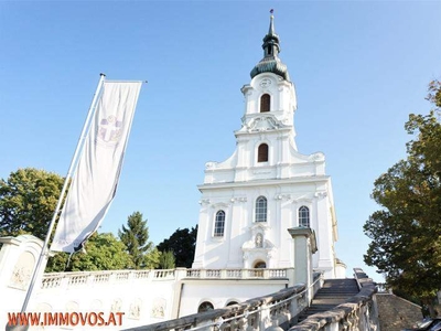 Top-Grünruhelage Grinzing/Kaasgraben: 2 Zimmer Wohnung bei der Kaasgrabenkirche + Garage + Terrasse + Eigengarten