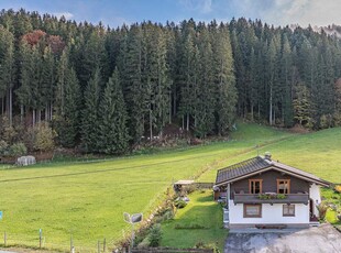 Grundstück mit Altbestand in sonniger Alleinlage