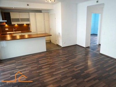 BARRIEREFREIE 3-ZIMMER WOHNUNG IN RUHELAGE MIT BALKON UND STELLPLATZ AM ANNINGERPARK!