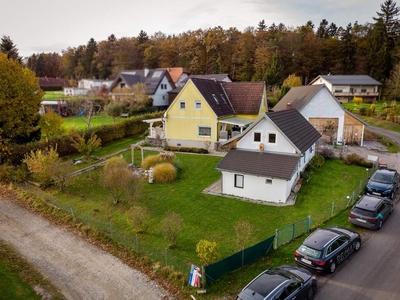 Einfamilienhaus mit Sauna und zweiter Wohneinheit!