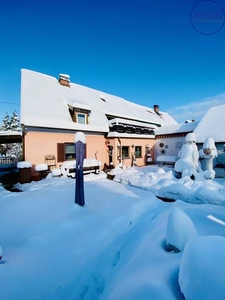 Hübscher Altbau mit viel Charme, großem Garten und Pool!