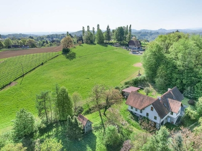 Charmantes Einfamilienhaus in der Südsteiermark mit viel Platz und Natur