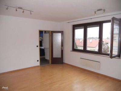 Mödling - 2 Zimmerwohnung mit 70 m2 mit KFZ-Abstellplatz