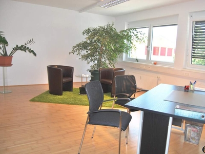 PREISREDUZIERT! Oberwart Zentrum: Helles Büro zu mieten!