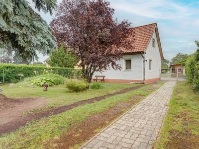 NEUER PREIS! Charmantes Haus mit vielen Nebengebäuden und riesigem Garten