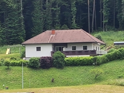 Bungalow mit Vollkeller in leicht erhöhter Ruhelage mit Ganztagssonne samt unverbaubarer Frei- und Aussichtslage