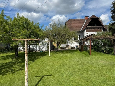 Charmantes Haus mit Sanierungsbedarf auf herrlich sonnigem Grundstück