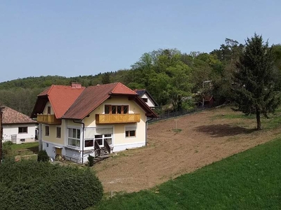 Haus mit großem Grund und Aussicht in Andritz!