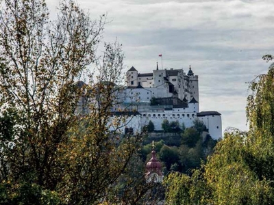 Salzburg-Aigen, aussergewöhnliches Penthouse, Festungsblick, wenige Gehminuten zur Altstadt