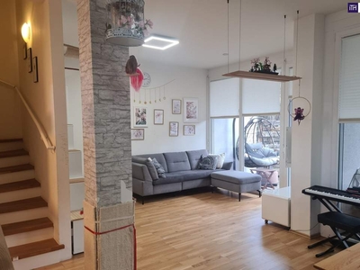 Wunderschöne, helle Maisonette Wohnung in ruhiger nobler Grazer Wohngegend, inklusive von 2 TG-Parkplätzen, einer DAN-Küche und zwei großen Kellerabteilen