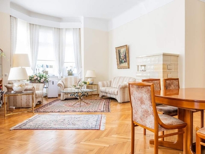 Exklusive 2-in-1 Wohnung in prachtvoller Jugendstil-Villa!