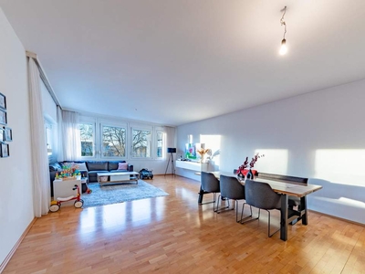 BESTPREIS ** 4 Zimmer Wohnung mit 2 Dachterrassen und PKW-Stellplatz in Stadtzentrumslage!