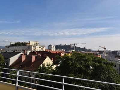 Mietwohnung mit Schlossberg-Märchenblick - einem Balkon und einem schönen Badezimmer - in 8020 Graz - PROVISIONSFREI!