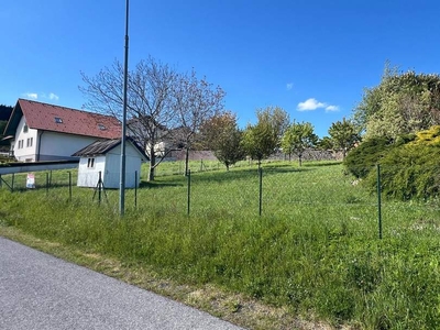 Sonniges Baugrundstück ohne Bauzwang