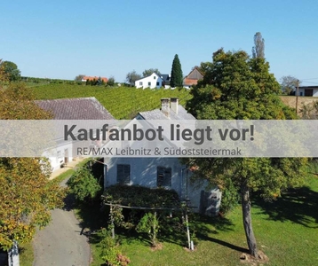 KAUFANBOT LIEGT VOR!!! Sanierungsbedürftige kleine Landwirtschaft im Herzen des steirischen Vulkanlandes!