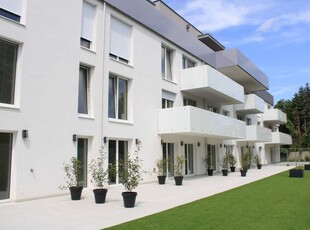 ***NEU***Neubau mit Balkon und Klimaanlage - Parkplatz optional