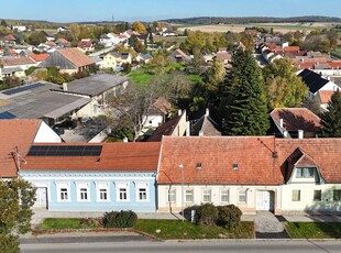 KLASSISCHER STRECKHOF IN GROßWEIKERSDORF // Sanierungsbedarf