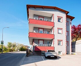 Moderne Wohnung mit Balkon und Parkplatz in Schwertberg