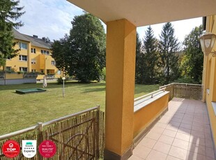 Wohnen im Grünen ! Ruhige 3 Zimmer Wohnung mit ca. 16 m² Balkon in parkähnlicher Anlage