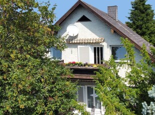 Nettes Haus, gepflegter Bau- im wunderbaren Bad Fischau!