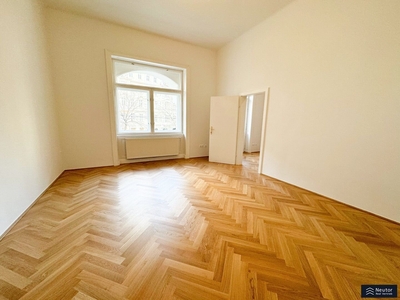 HERRSCHAFTLICH RESIDIEREN - WG GEEIGNET - EXKLUSIVE 4 ZIMMERWOHNUNG - BALKON - IM HERZEN DES 9. BEZIRKS