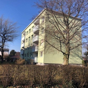 Wohnung mit 3 Schlafzimmern und Balkon sofort verfügbar 83m 2 plus 6 m2 Balkon