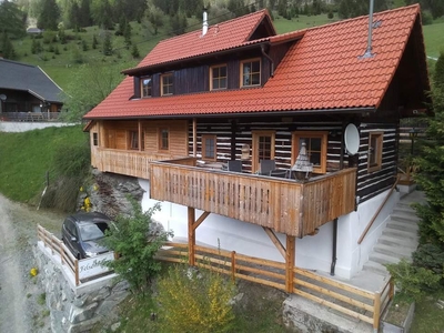 CHALET FÜR 7 – 8 PERSONEN IN KÄRNTEN MIT UNVERBUNDENER AUSSICHT In der Nähe der Ski- und Wandergebiete Bad Kleinkirchheim & Turracher Höhe!