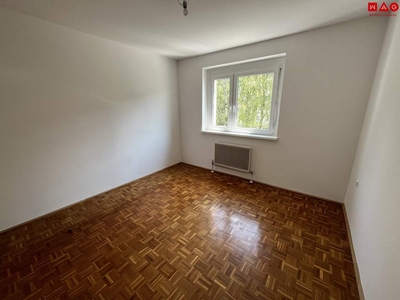 Helle 3-Zimmer Wohnung mit Loggia direkt neben dem Klinikum Kirchdorf! Umgeben von perfekter Infrastruktur!